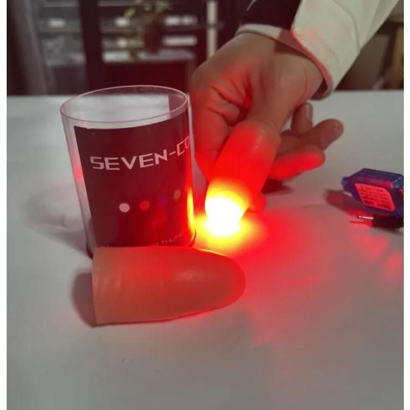 Zeven kleuren LED-licht Duim M - Thumb Tip Magic Trick Set recensie en prijs