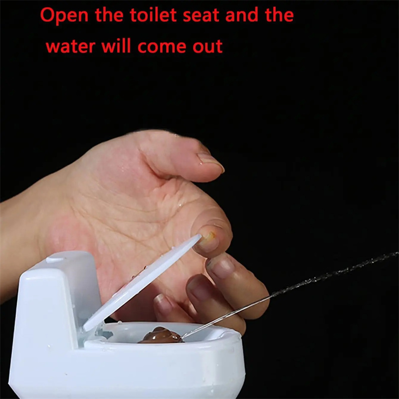 Grappig spuitend toilet, mini  - Prank Toys recensie en prijs
