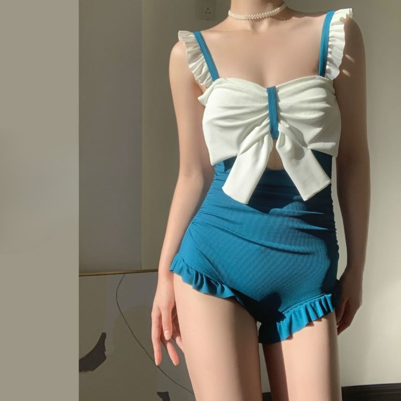 Leuke badkleding met strikdeta - Costumes recensie en prijs