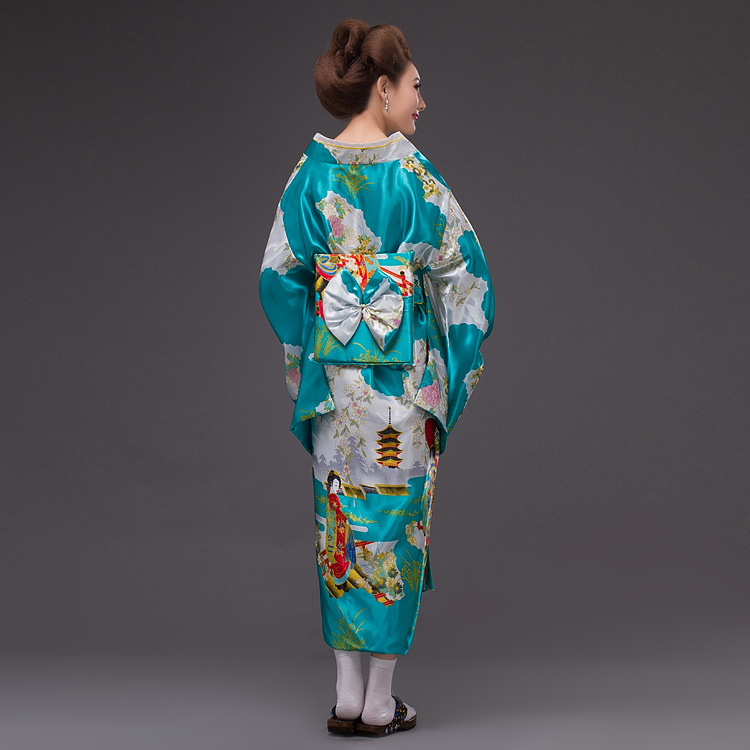 Oud kostuum Kimono Damesachtig - Costumes recensie en prijs